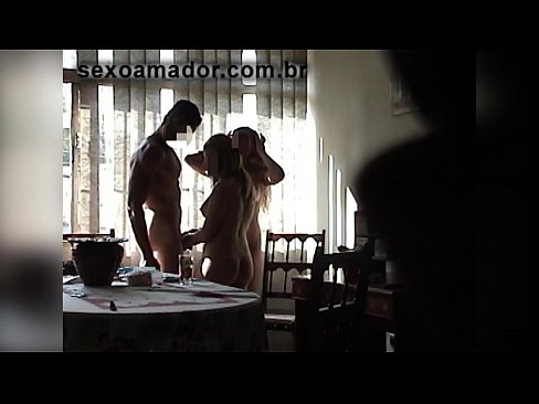 ❤️ Seksikaverit kutsuvat jättimiehen ja kolmen kimppakivaa hänen kanssaan ❤️❌ Venäläinen porno at fi.superpornpics.ru